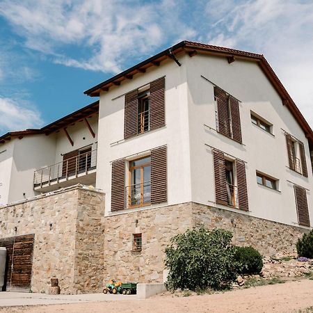 Vinarsky Penzion Strachotice Exterior foto